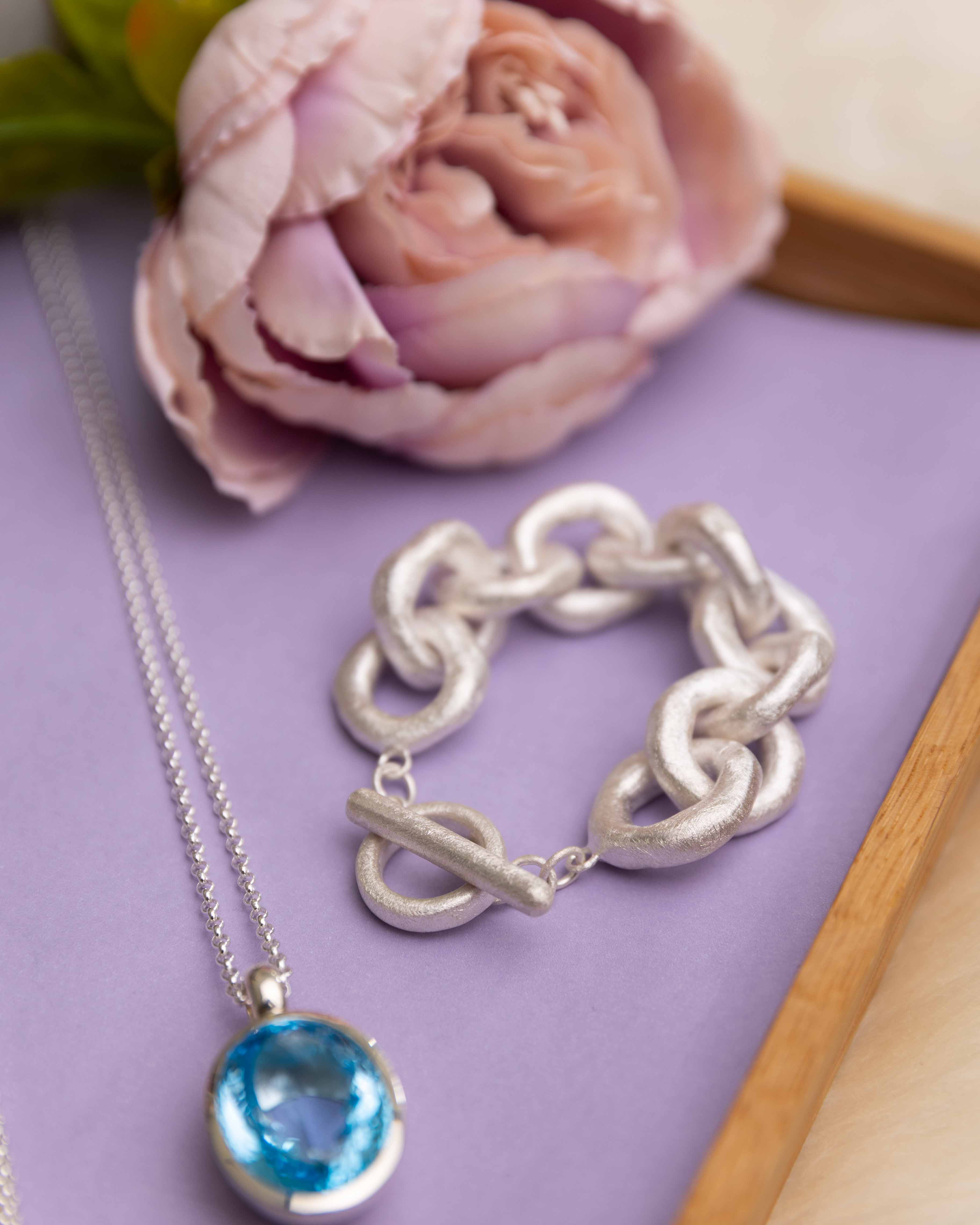 Jewelry gallery image 3